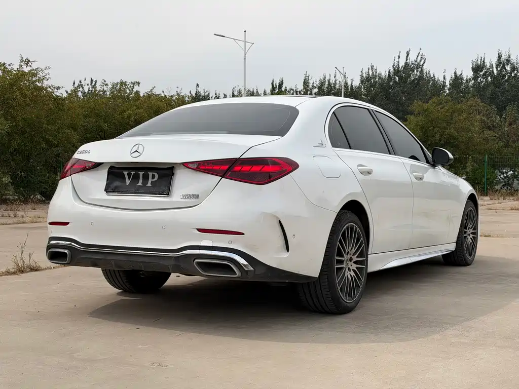 Mercedes-Benz C-Class — миниатюра 15