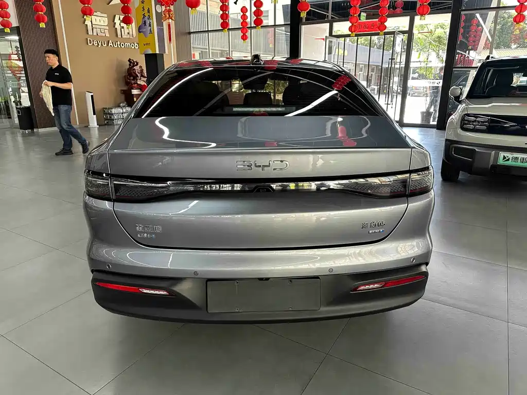 BYD Seal 05 DM-i — миниатюра 8