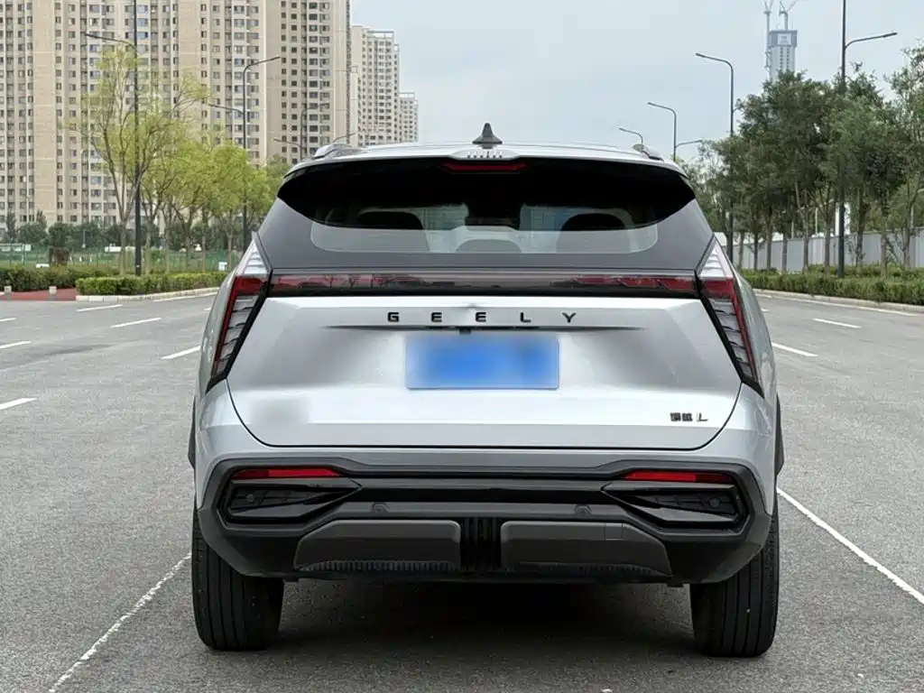 Geely Boyue L — миниатюра 11