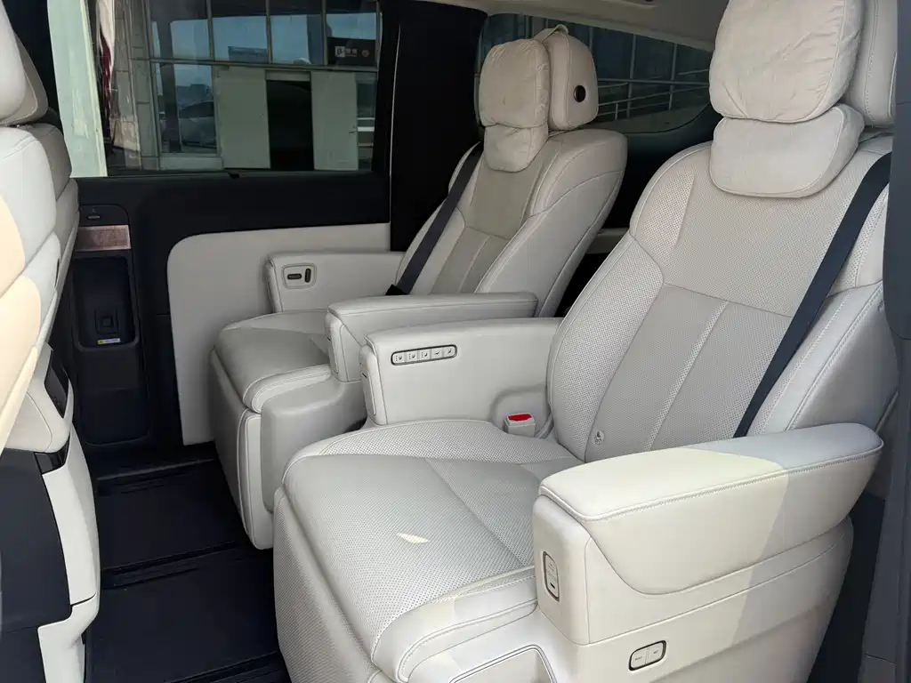 Li Auto Li MEGA — миниатюра 5
