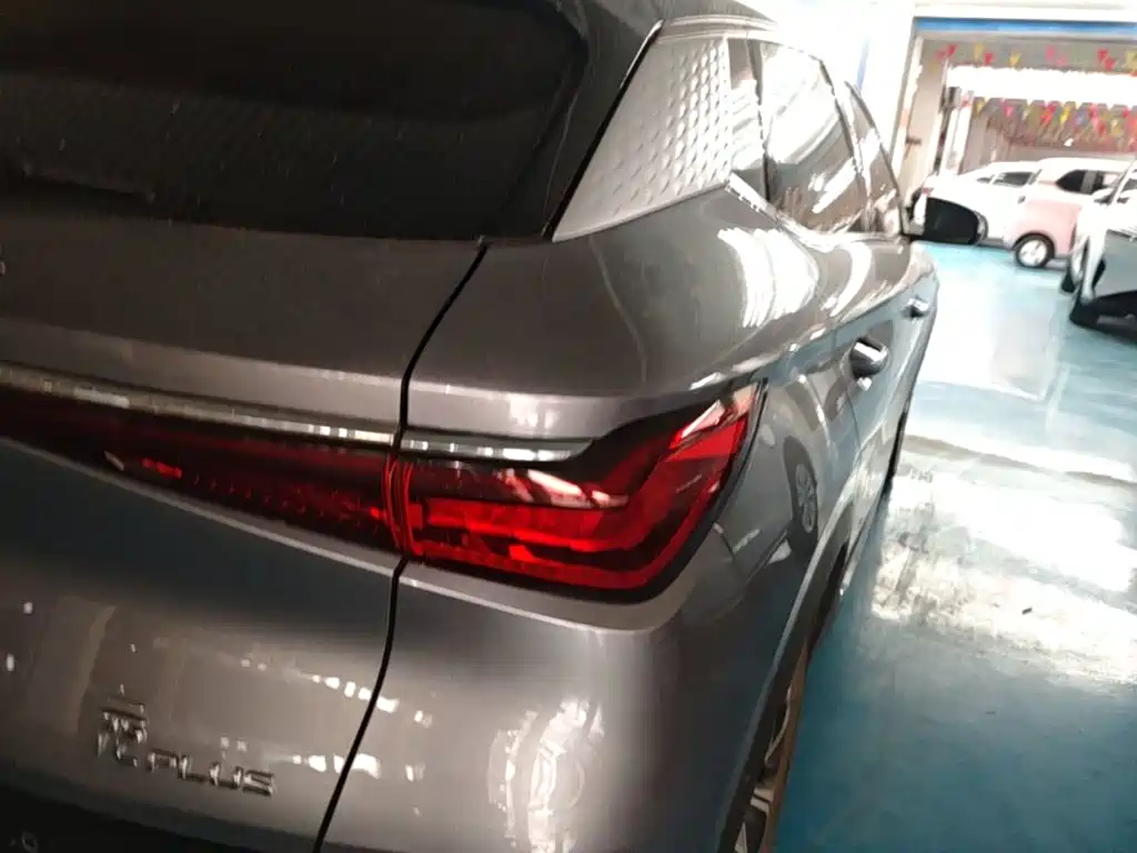 BYD Yuan Plus — миниатюра 8