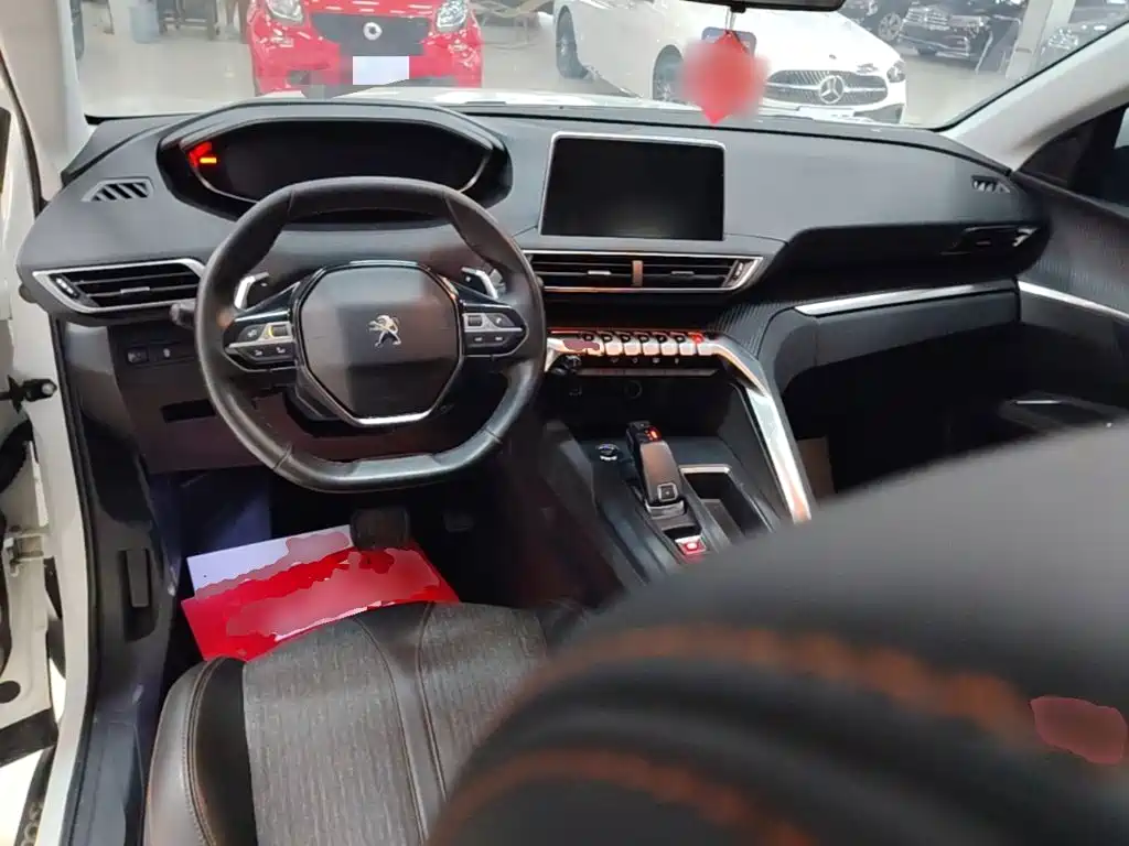 Peugeot 5008 — миниатюра 10
