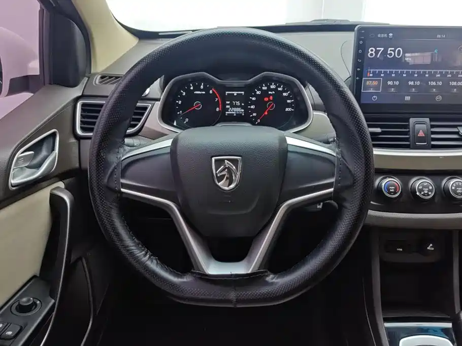 Baojun 310W — миниатюра 15