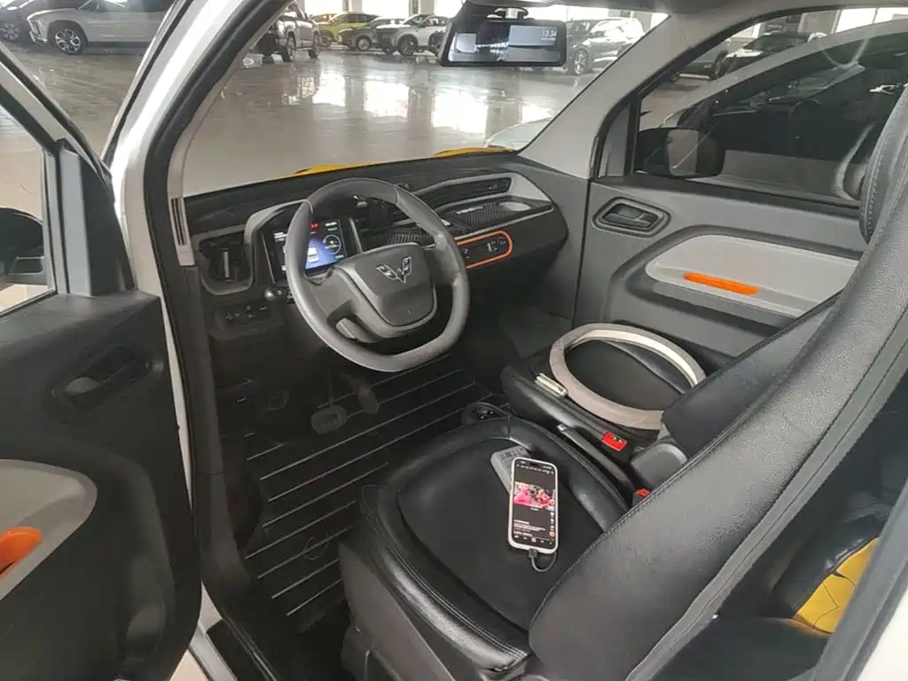 Wuling MINIEV — миниатюра 10