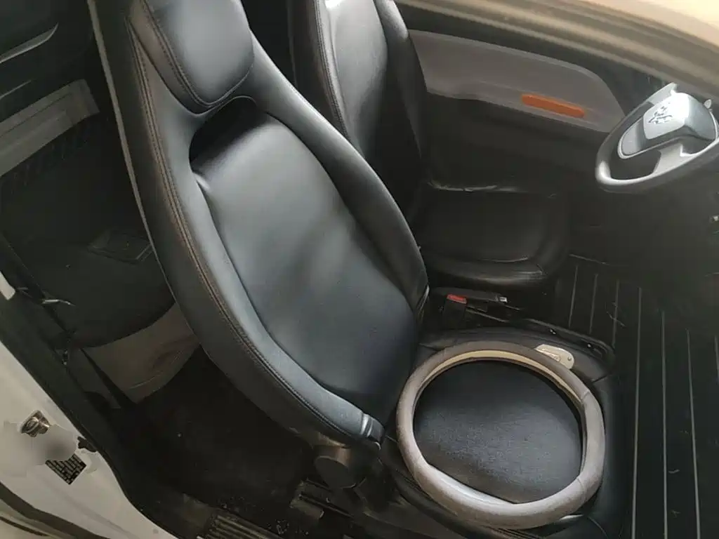 Wuling MINIEV — миниатюра 25