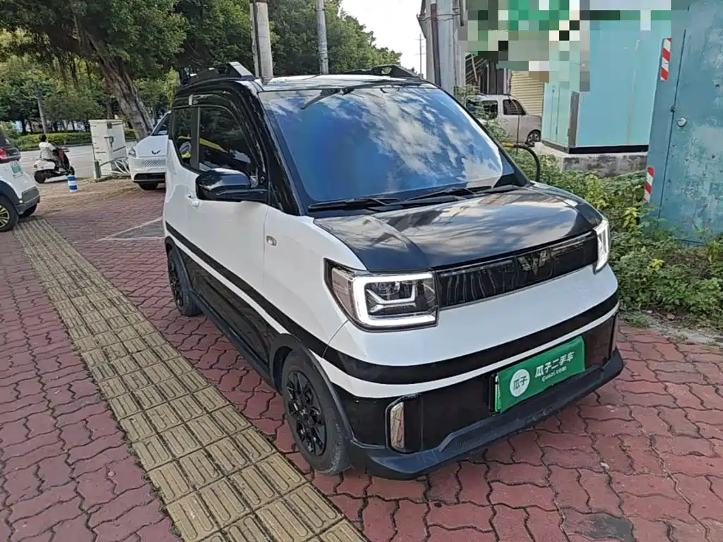 Wuling MINIEV — миниатюра 4