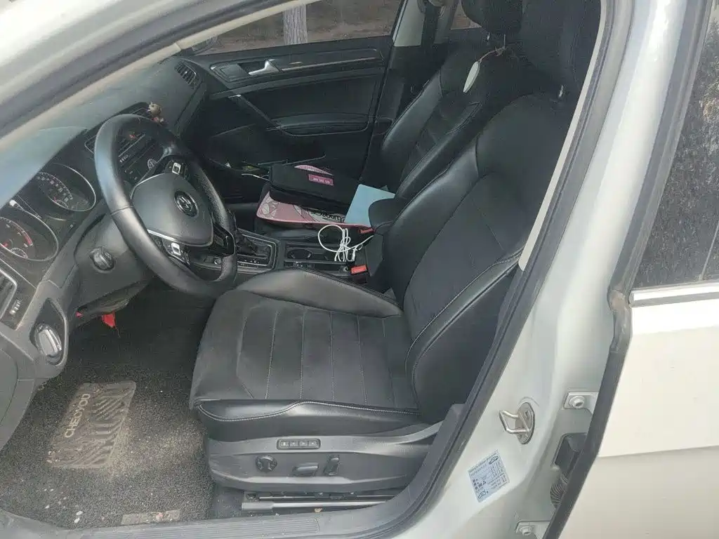 Volkswagen Golf — миниатюра 8
