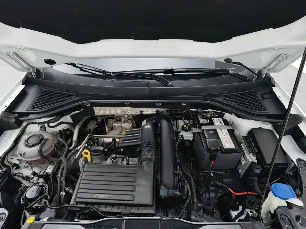 Volkswagen T-Roc — миниатюра 6