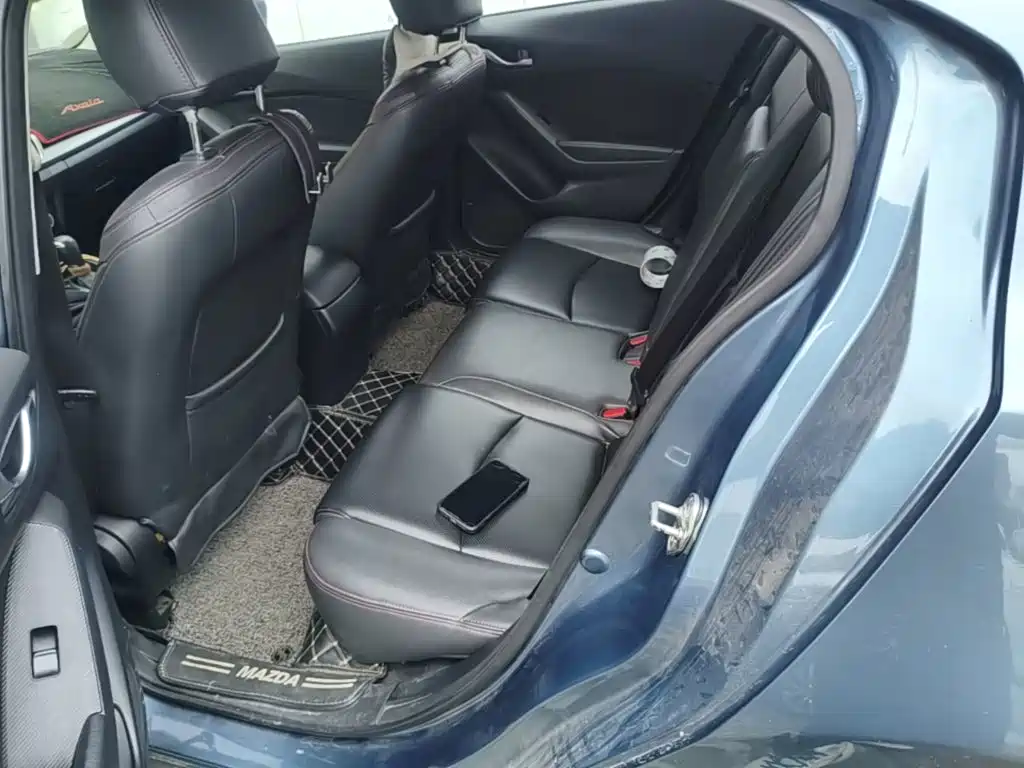 Mazda 3 Axela — миниатюра 17