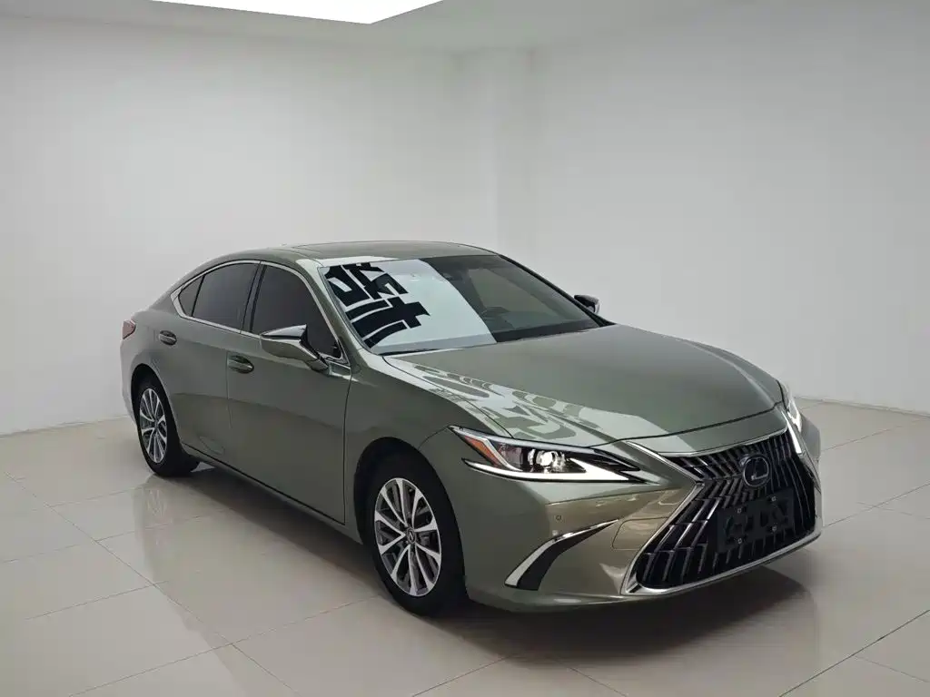 Lexus ES — миниатюра 4