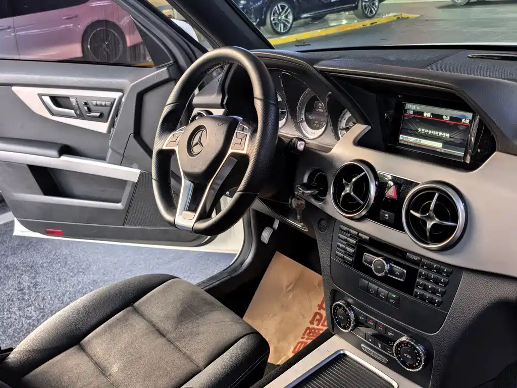 Mercedes-Benz GLK-Class — миниатюра 21