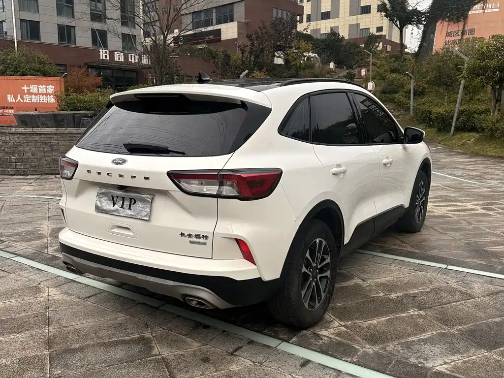 Ford Escape — миниатюра 10