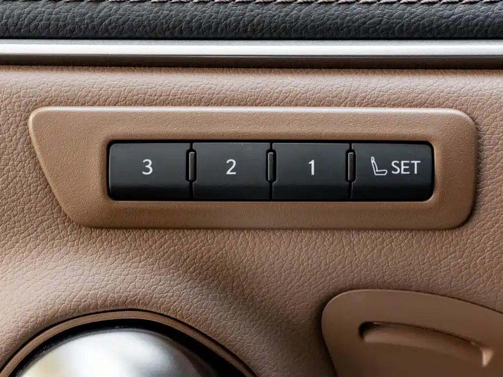 Lexus ES — миниатюра 24