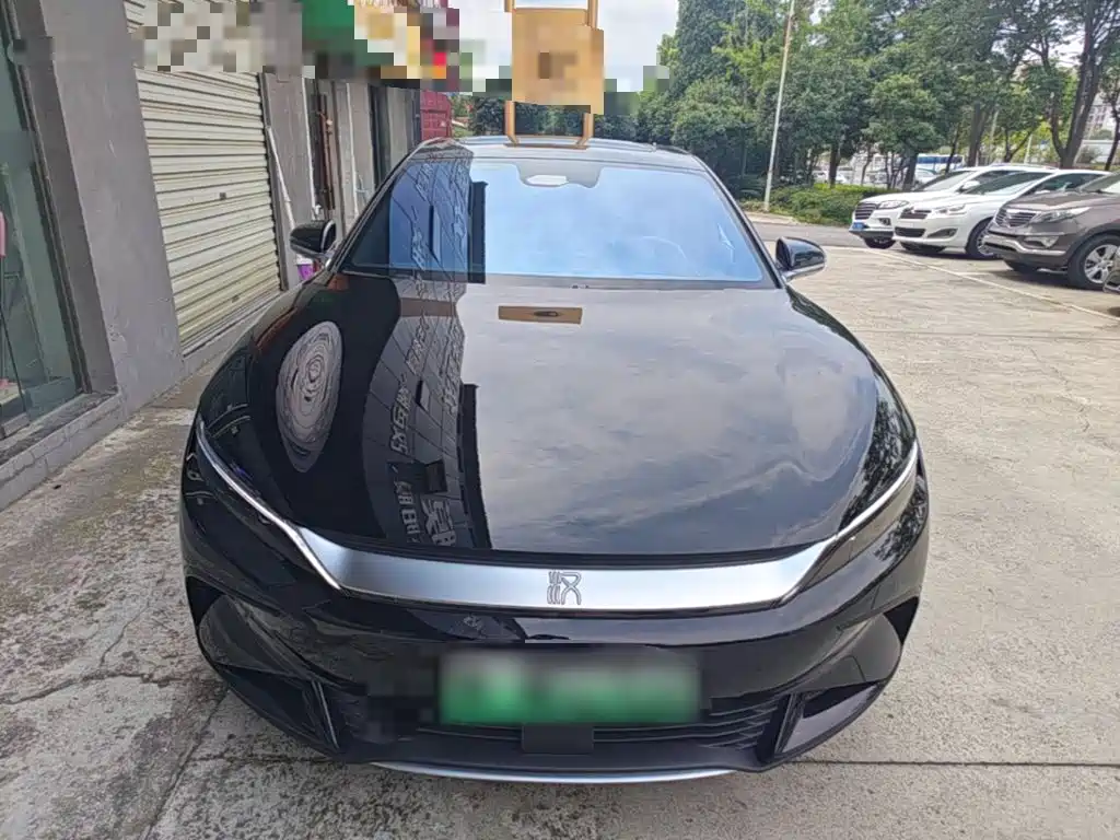 BYD Han — миниатюра 3