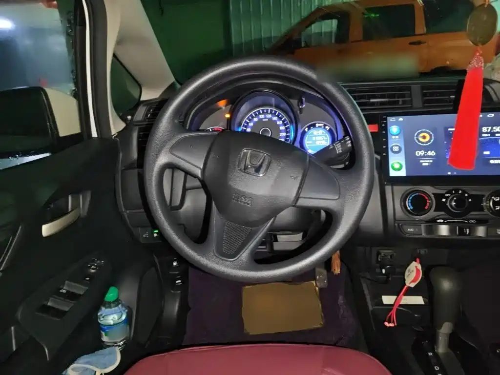 Honda Fit — миниатюра 6