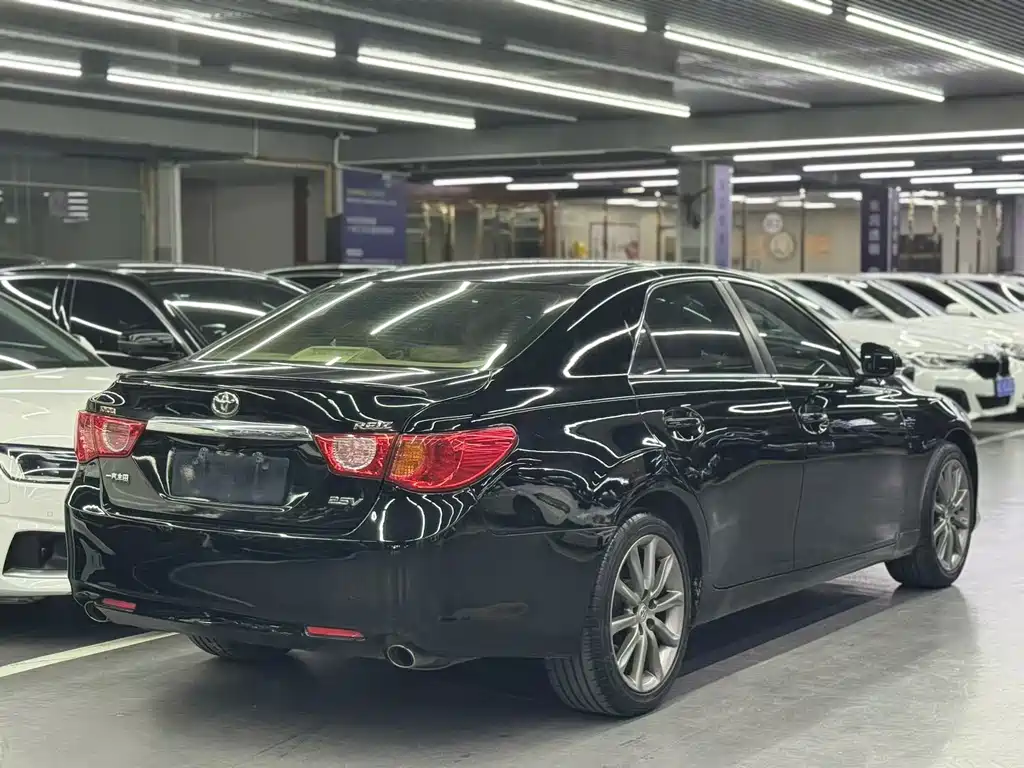 Toyota Reiz 2010 2.5V
