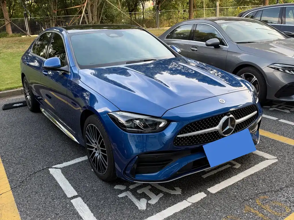 Mercedes-Benz C-Class — миниатюра 3