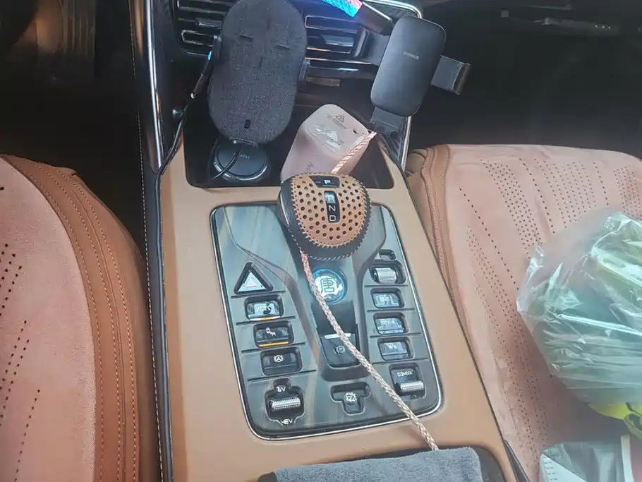 BYD Tang New Energy — миниатюра 16