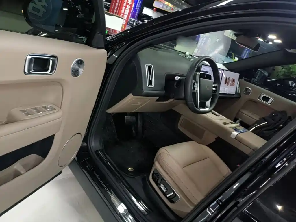 Li Auto Li L7 — миниатюра 16