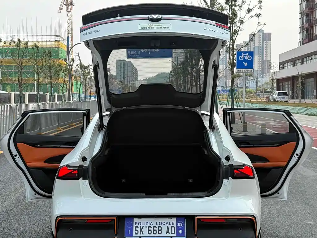 Changan UNI-V — миниатюра 8