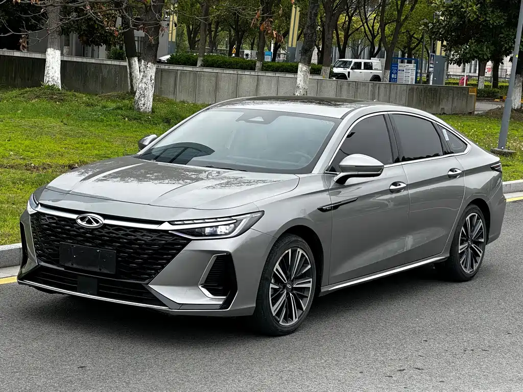 Chery Arrizo 8