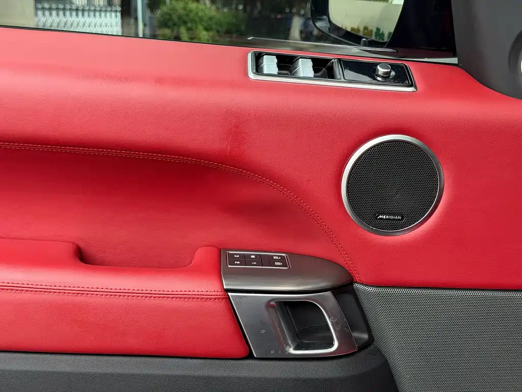 Land Rover Sport — миниатюра 18