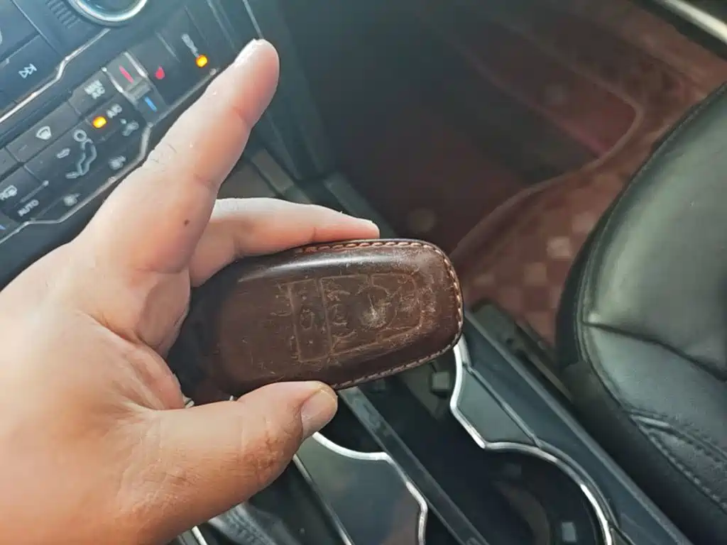 Ford Explorer (Import) — миниатюра 9