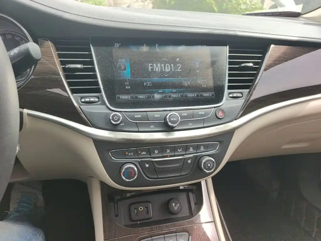 Buick Verano — миниатюра 13