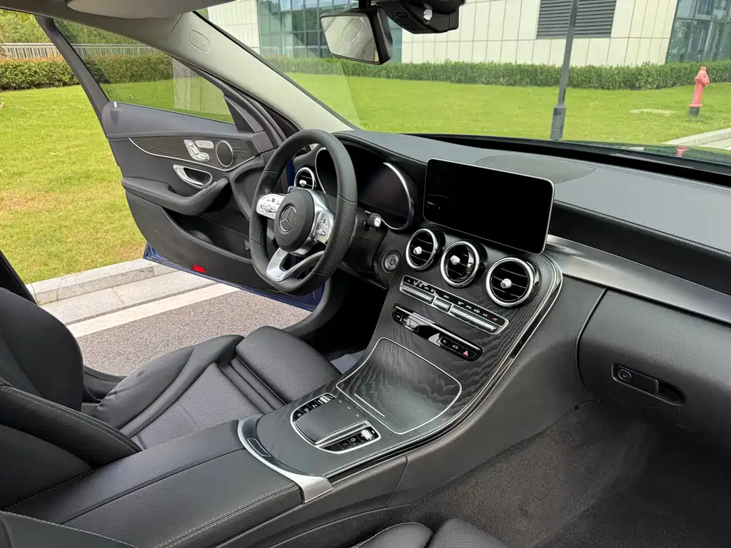 Mercedes-Benz C-Class — миниатюра 22