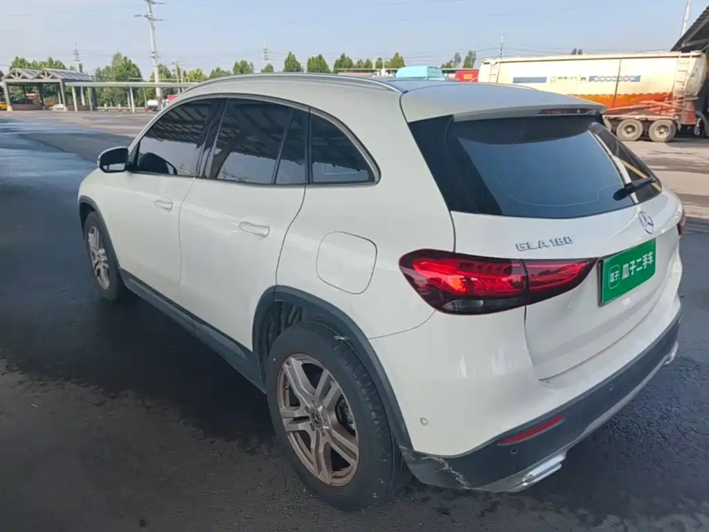 Mercedes-Benz GLA — миниатюра 5
