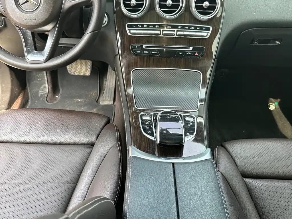 Mercedes-Benz GLC — миниатюра 10