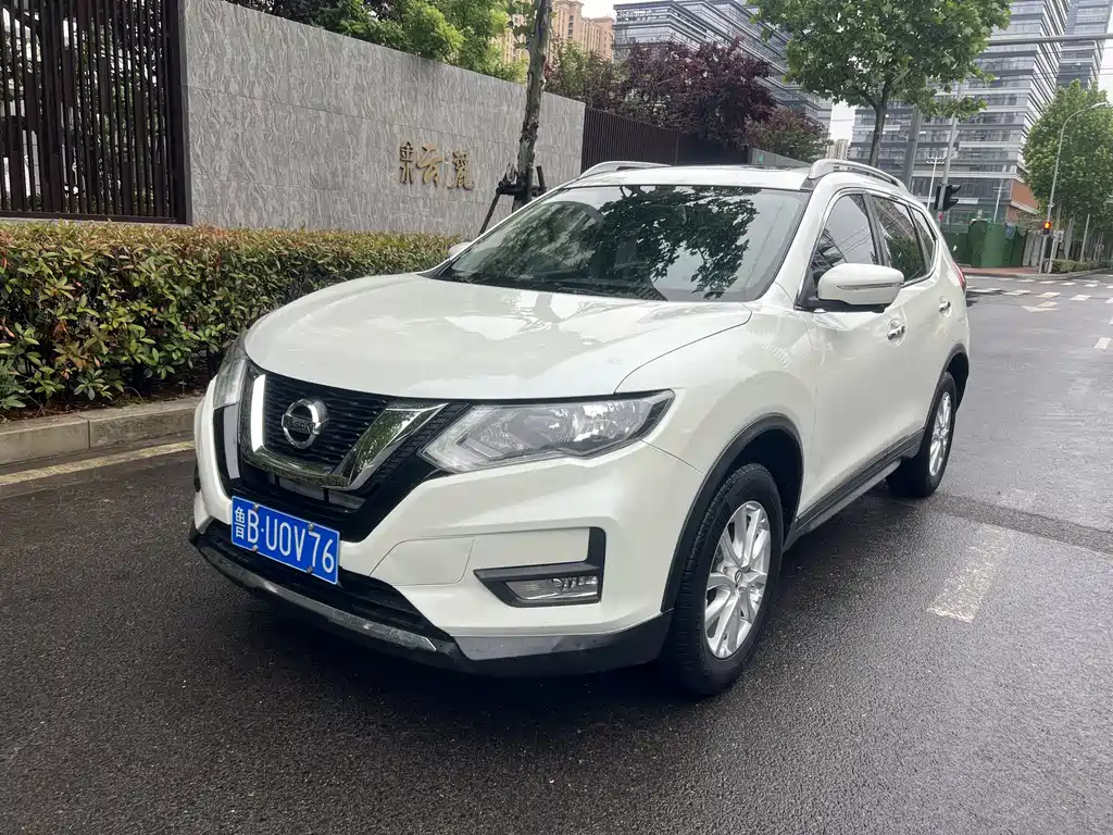 Купить Nissan X-Trail