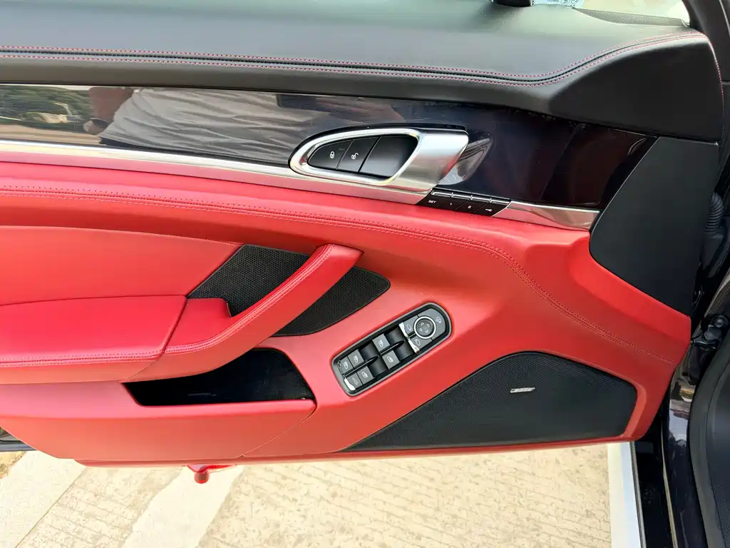 Porsche Panamera — миниатюра 4