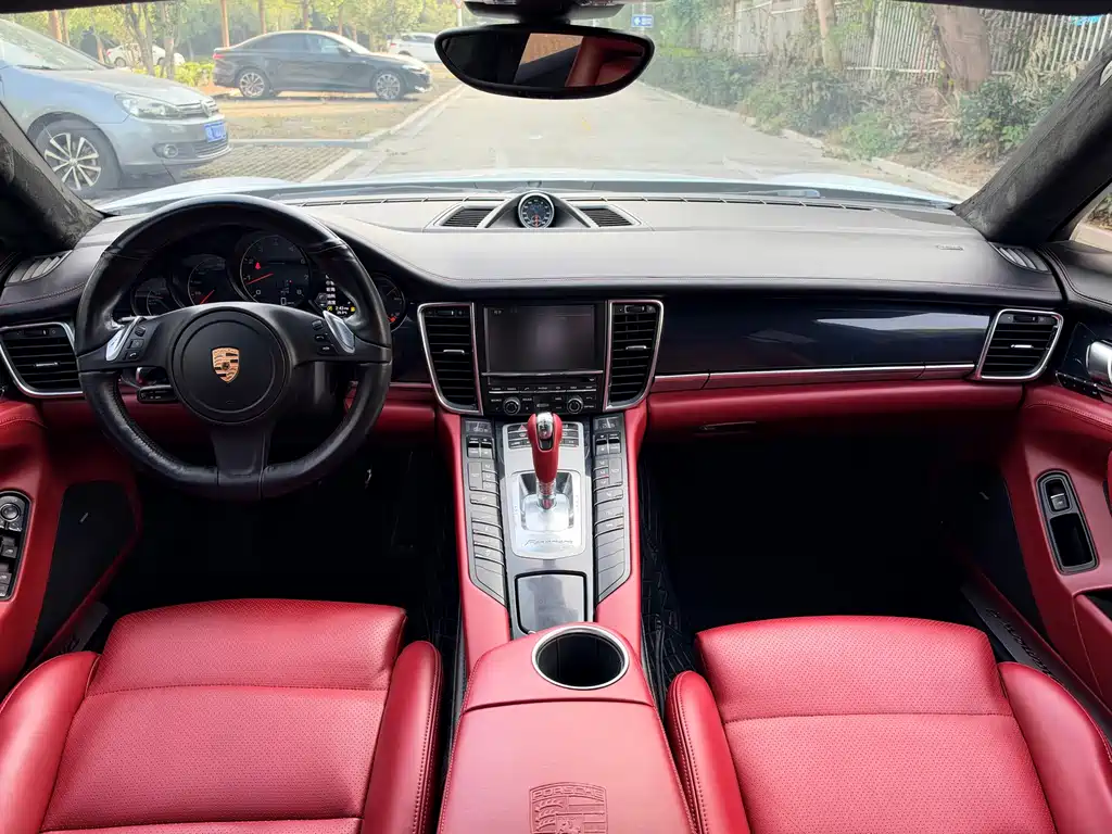 Porsche Panamera — миниатюра 9