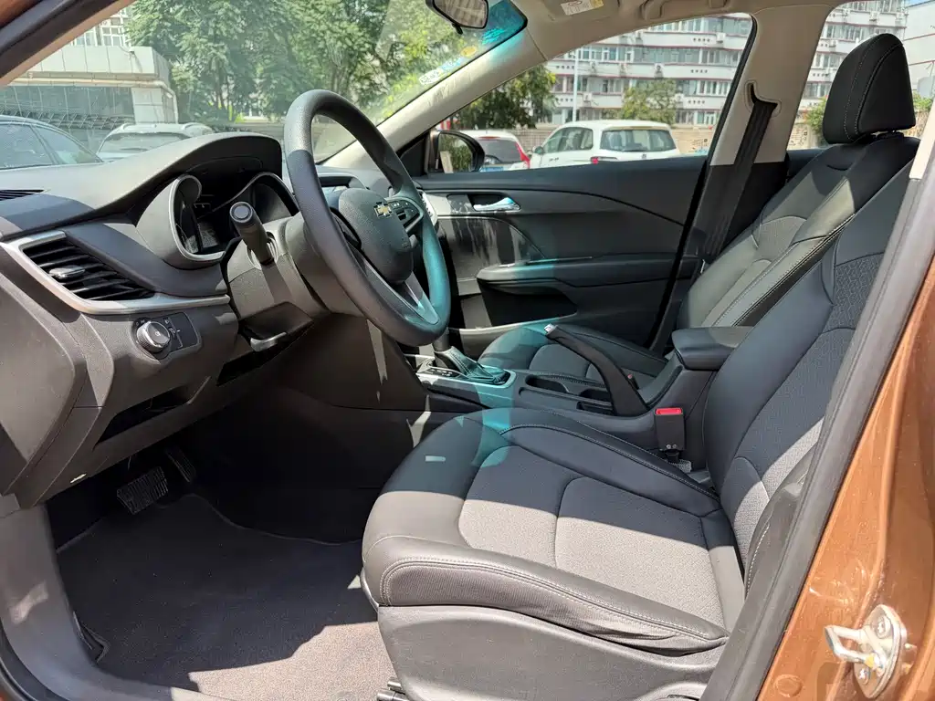 Chevrolet Cavalier 1.5L Auto Joy Joy Edition, фото 9