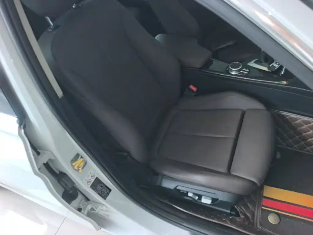 BMW 3 Series — миниатюра 25