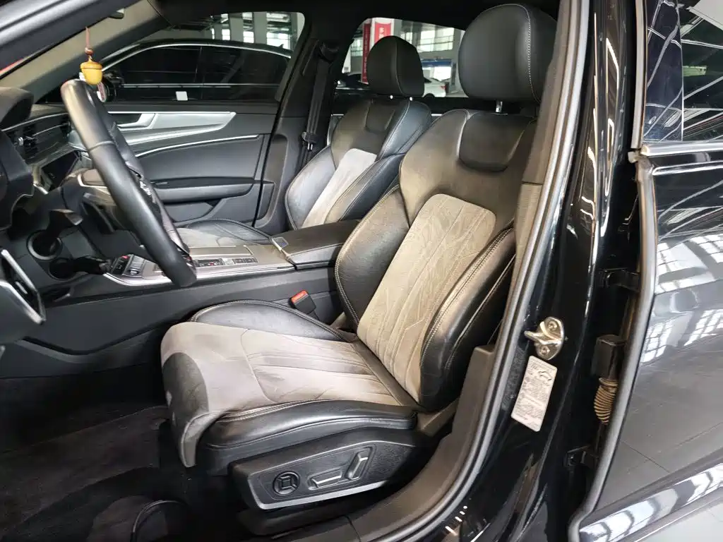 Audi A6L — миниатюра 15