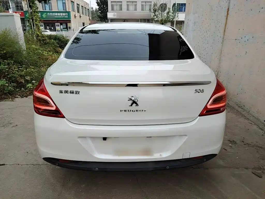 Peugeot 308 — миниатюра 6