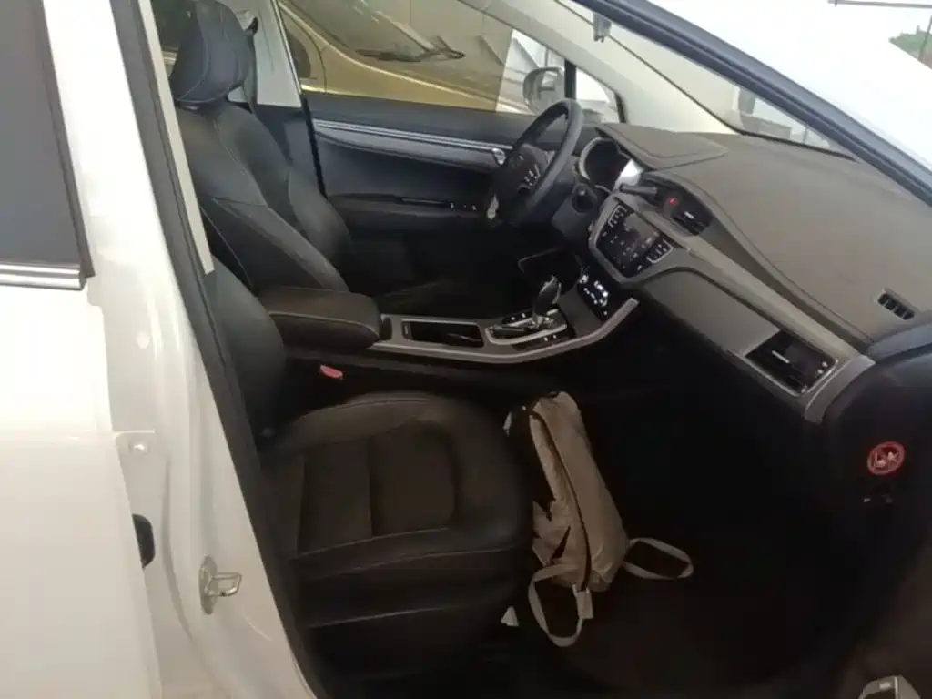 Geely Emgrand GS — миниатюра 25