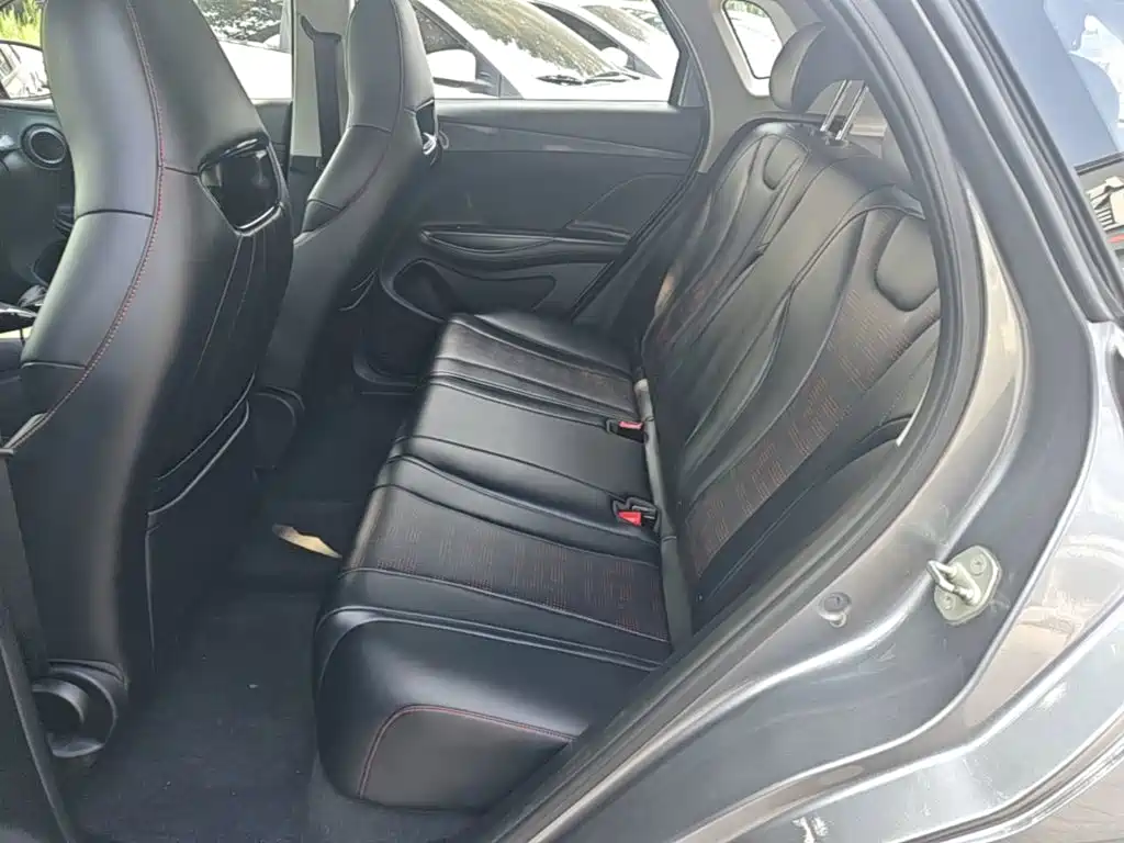 BYD e2 — миниатюра 17