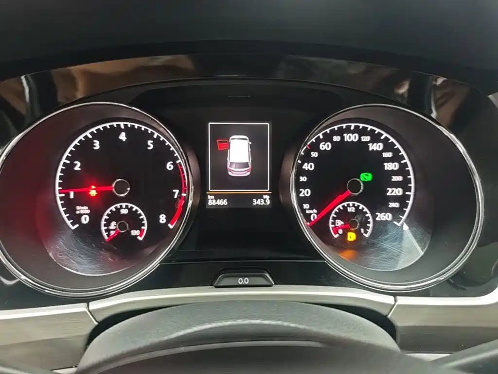 Volkswagen Touran — миниатюра 12