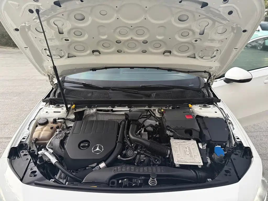 Mercedes-Benz A-Class — миниатюра 14