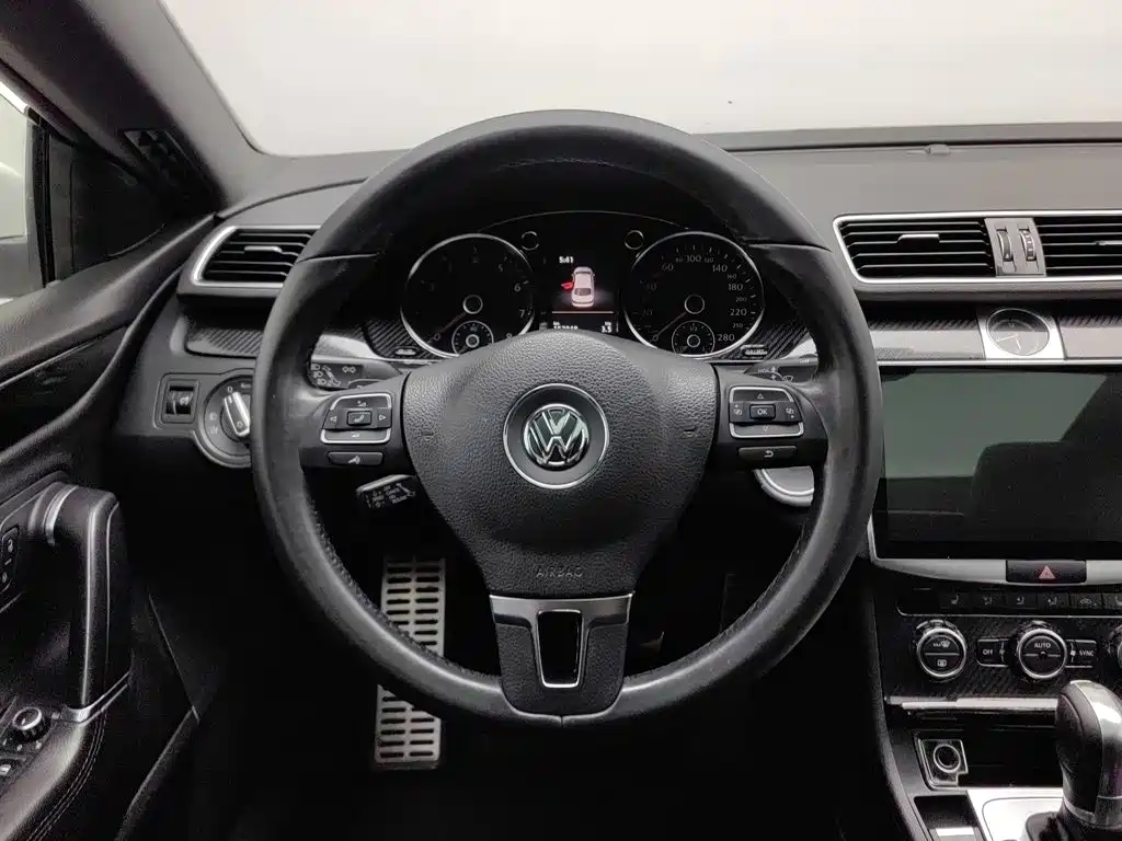 Volkswagen CC — миниатюра 11