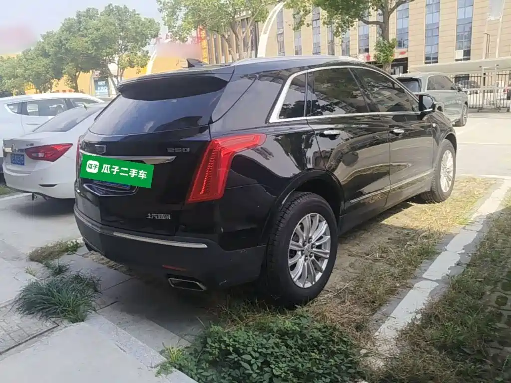 Cadillac XT5 — миниатюра 7