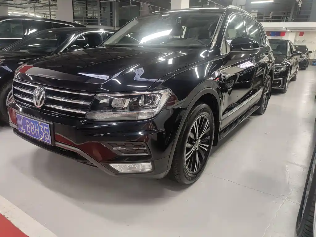 Volkswagen Tiguan L L 2019 330TSI AT Comfort VI