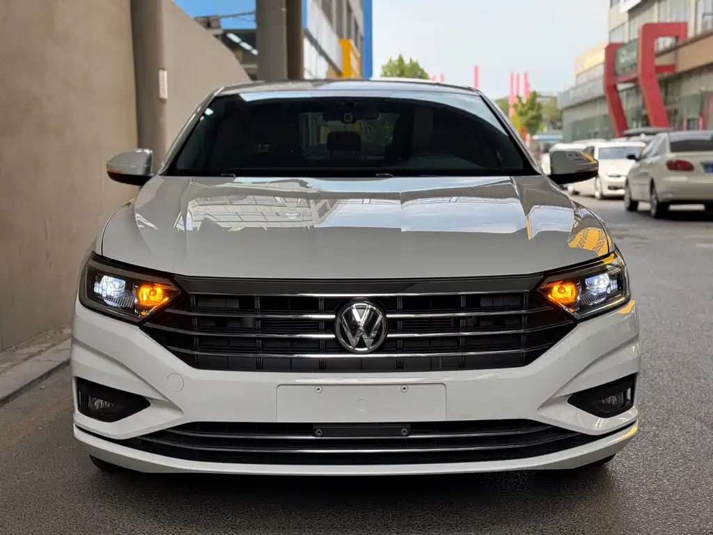 Volkswagen Sagitar — миниатюра 2