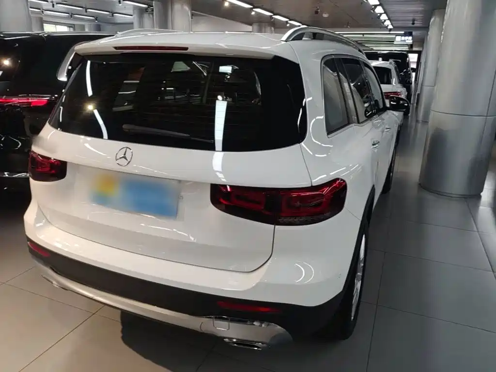 Mercedes-Benz GLB — миниатюра 7