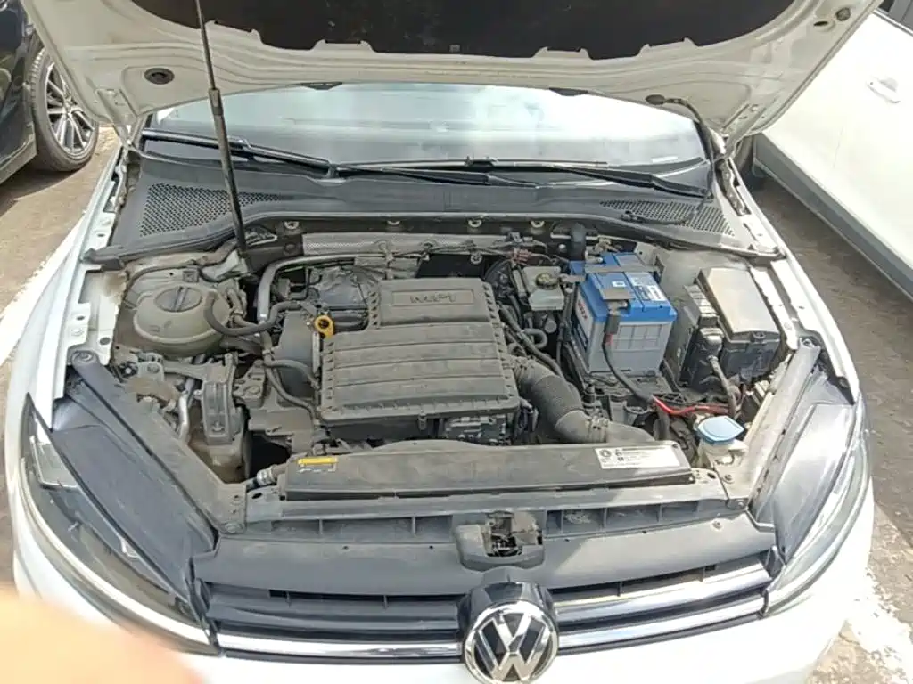 Volkswagen Golf — миниатюра 25