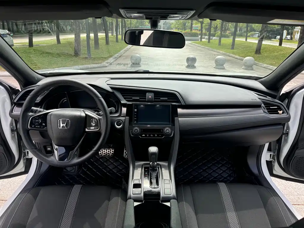 Honda Civic — миниатюра 5