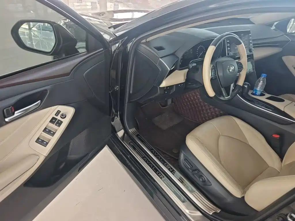 Toyota Avalon — миниатюра 16